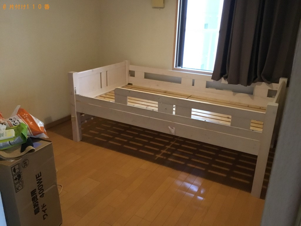 タンス、ダブルベッドの回収と家具（ベッド、学習机等）の移動作業